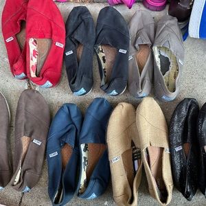 TOMS size 8.5 women’s “bundle”
